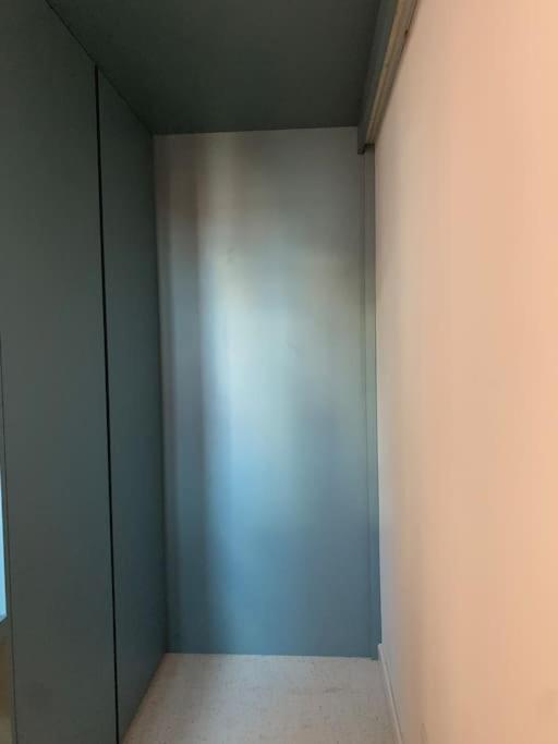 Lovely Studio Flat In Bocconi ミラノ エクステリア 写真